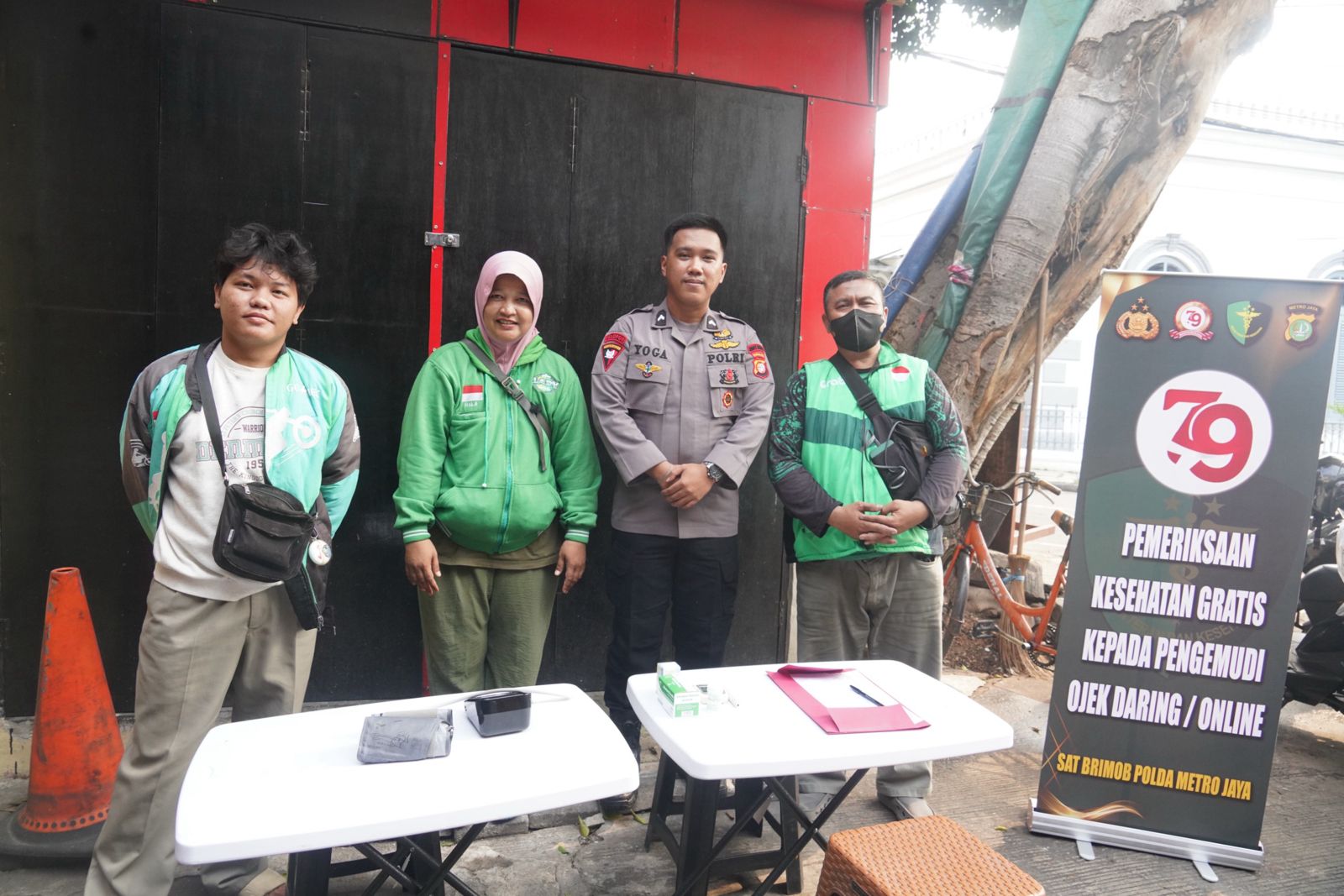 Satbrimob Polda Metro Gelar Pemeriksaan Kesehatan Gratis Bagi Pengemudi Ojol