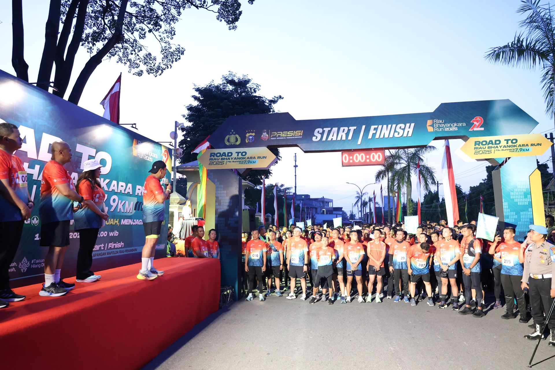 Kapolda Hingga Gubernur Babel Lepas 3.002 Peserta Bhayangkara Babel Run 2025