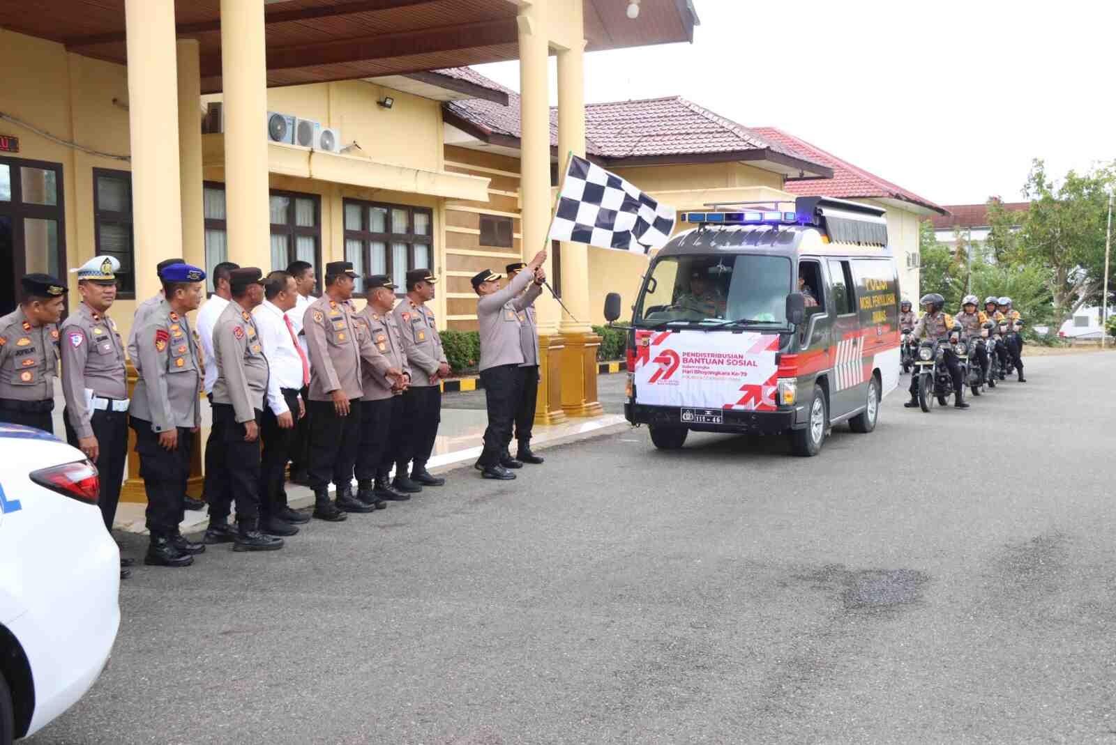 Polres Abdya Gelar Pelepasan Pendistribusian Bantuan Sosial (Bansos) Dalam Rangka Hari Bhayangkara Ke - 79