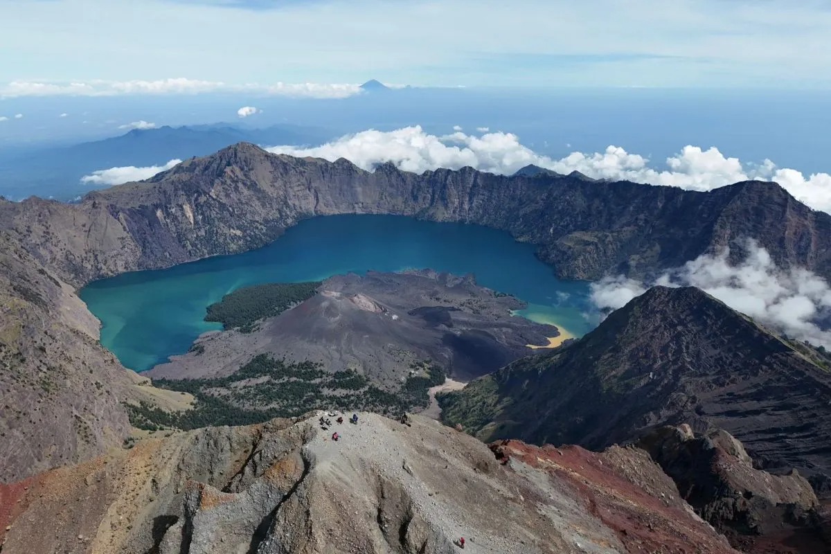 Kemenpar Rampung Evaluasi Keamanan dan Pengawasan di Gunung Rinjani