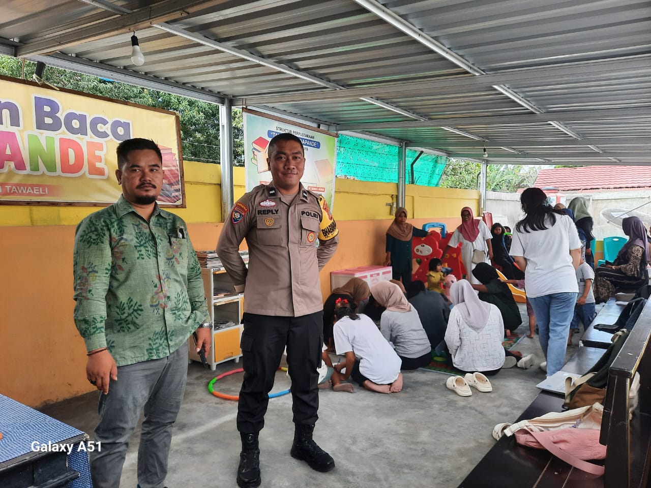 Anggota Polri di Palu Raih Penghargaan, Sulap Lahan Sampah Jadi Taman Baca