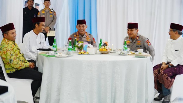 Kapolri Kunjungi Ustaz Abdul Somad: Semoga Jadi Awal Persaudaraan
