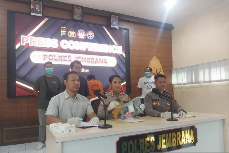 Dua Pengedar Narkoba Ditangkap di Bali Beserta Barang Bukti Sabu