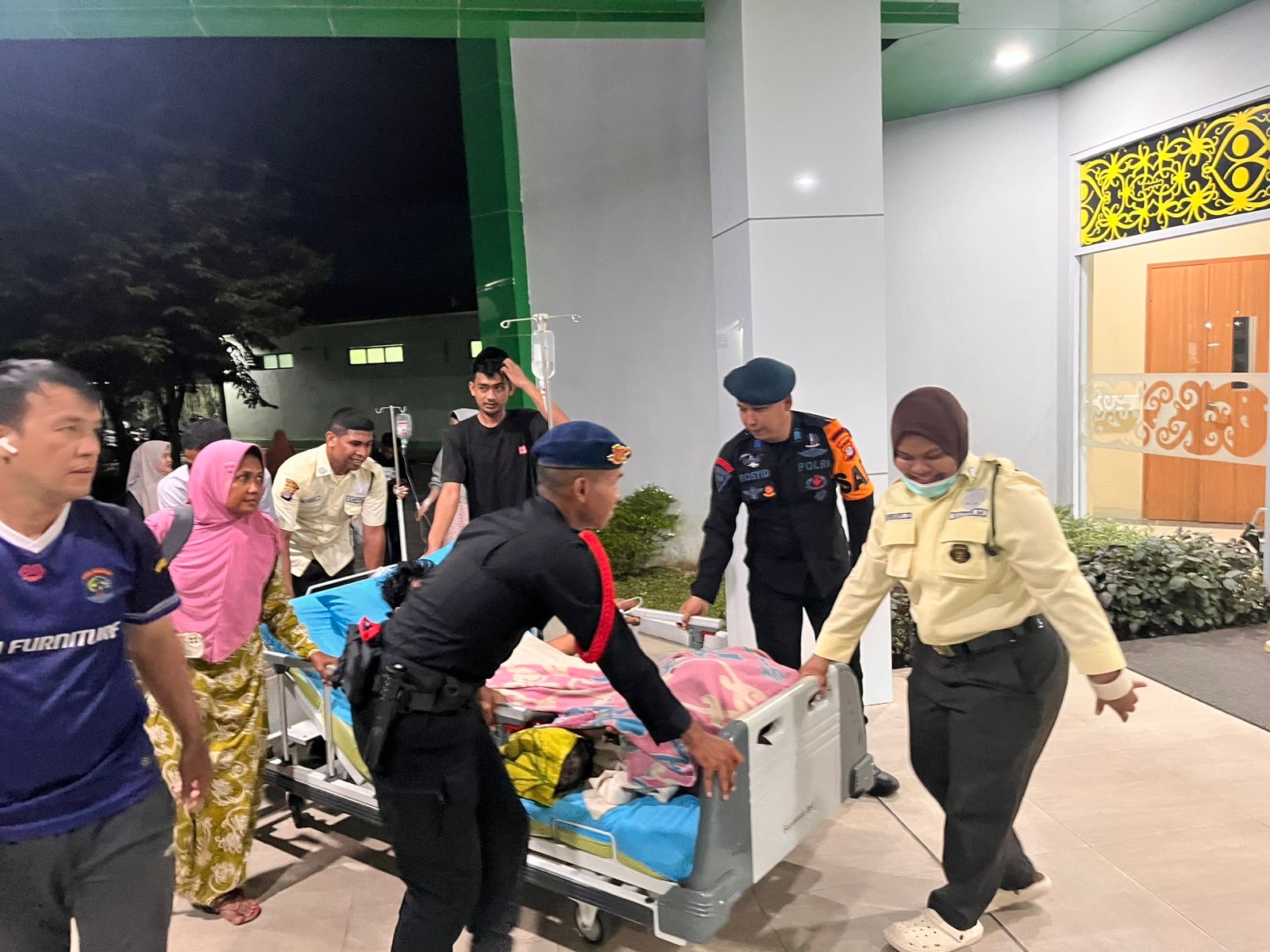 Polri Cepat Tanggap Layani Masyarakat Tarakan Pasca Gempa Susulan