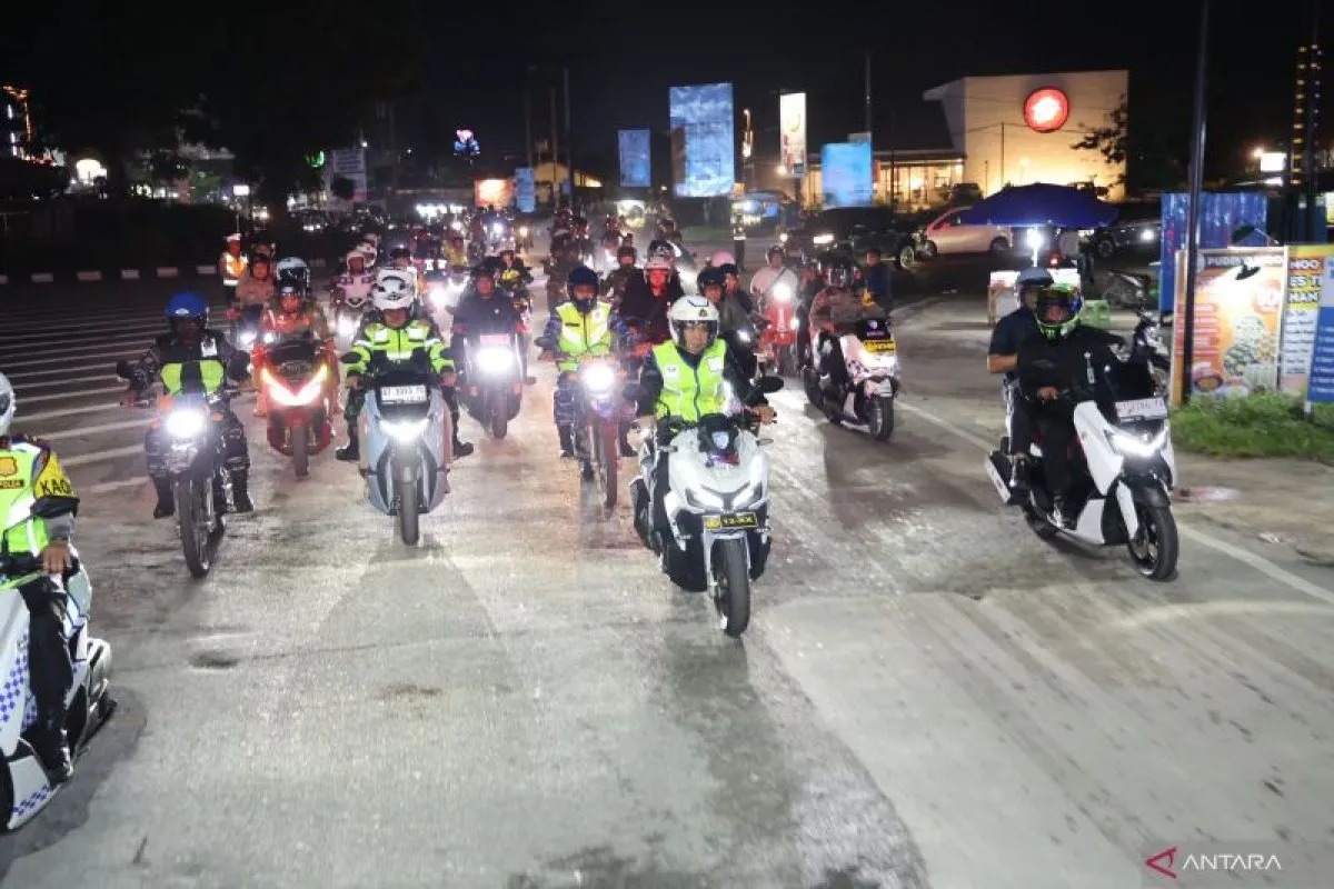 Polda Sultra Lakukan Patroli Skala Besar Amankan Perayaan Natal-Tahun Baru