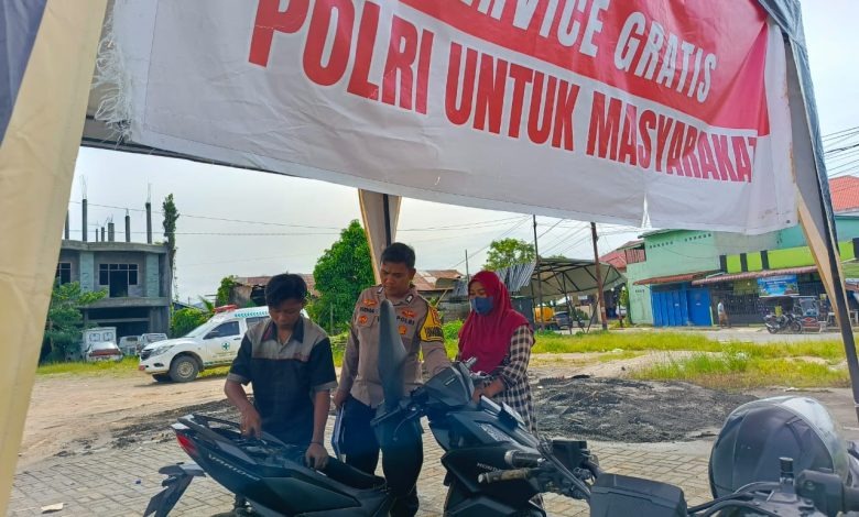 Kapolres Tapanuli Tengah Mengadakan SERVIS MOTOR GRATIS terhadap Masyarakat Kab. Tapanuli Tengah yang Terdampak Pasca Bencana Alam