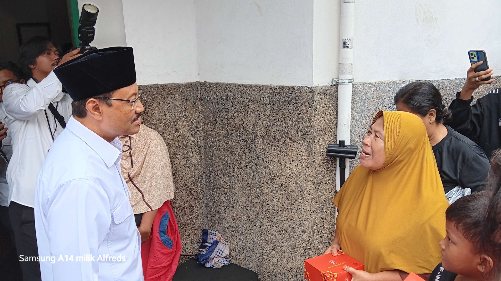 Realisasi Bantuan Sosial: 35 Juta Keluarga Indonesia Terima BLTS Kesra Senilai Rp300 Ribu Per Bulan