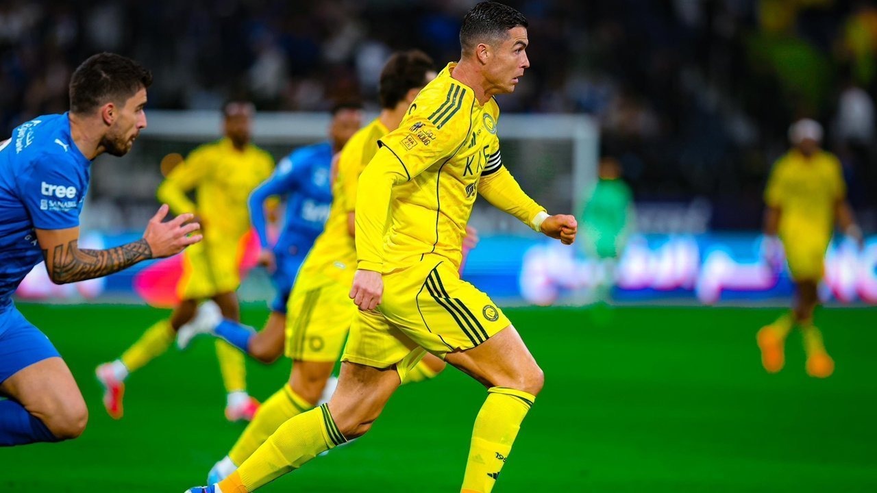 Ctristiano Ronaldo Tertunduk Al Nassr Kalah dari Al Hilal