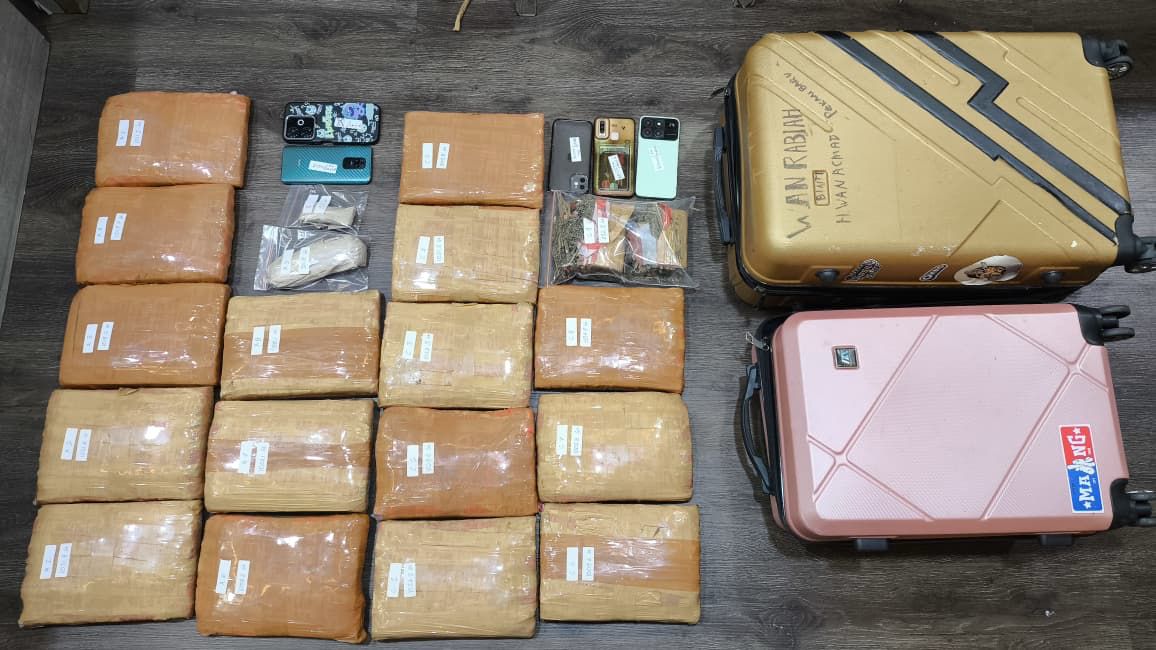 Polda Metro Jaya Ringkus 4 Pengedar Ganja Spesialis Antar Provinsi