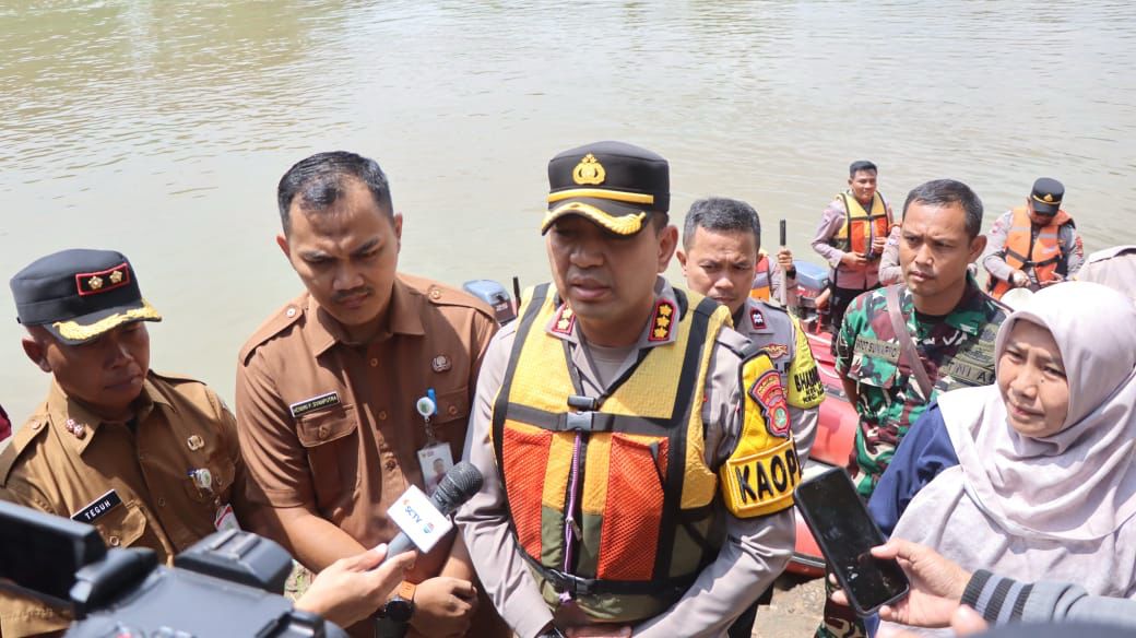 Pastikan Keamanan Warga, Kapolres Tinjau Sungai Cisadane di Kali Pasir
