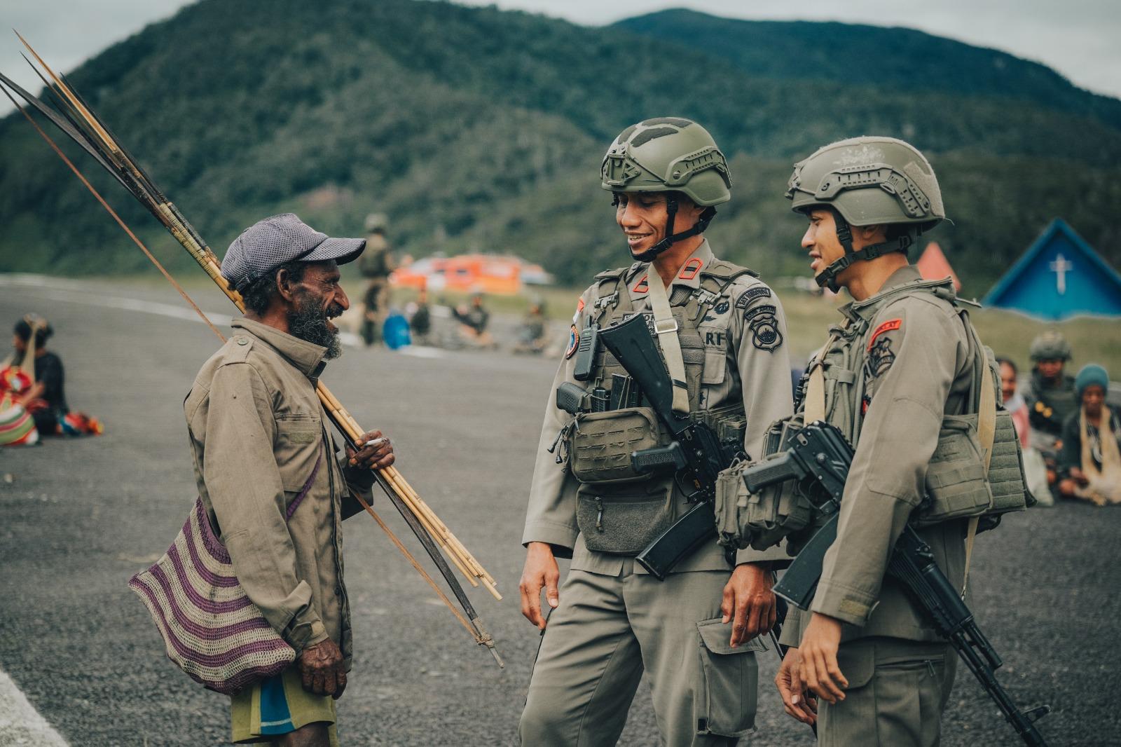 Amankan Aktivitas Ekonomi Warga, Satgas Ops Damai Cartenz-2026 Perkuat Rasa Aman di Kiwirok, Pegunungan Bintang