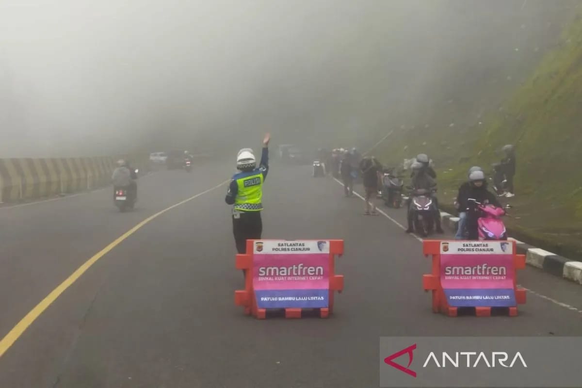 Polres Cianjur Berlakukan Sistem Satu Arah Seiring Meningkatnya Volume Kendaraan selama Libur Imlek