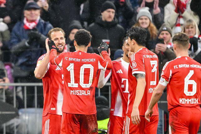 Bayern Munchen Kerja Keras Kalahkan Eintracht Frankfurt 3-2