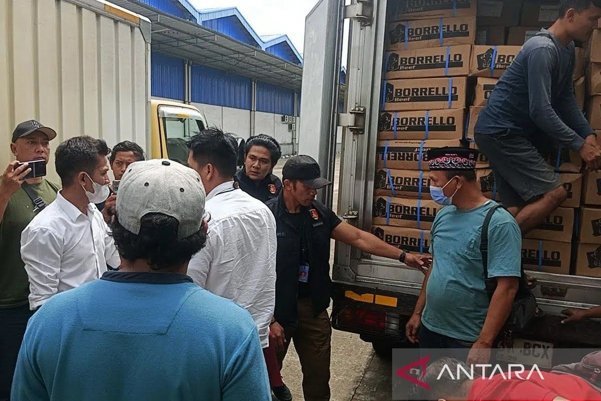 Polri Gagalkan Peredaran 9 Ton Daging Impor Kedaluwarsa Sebelum Lebaran