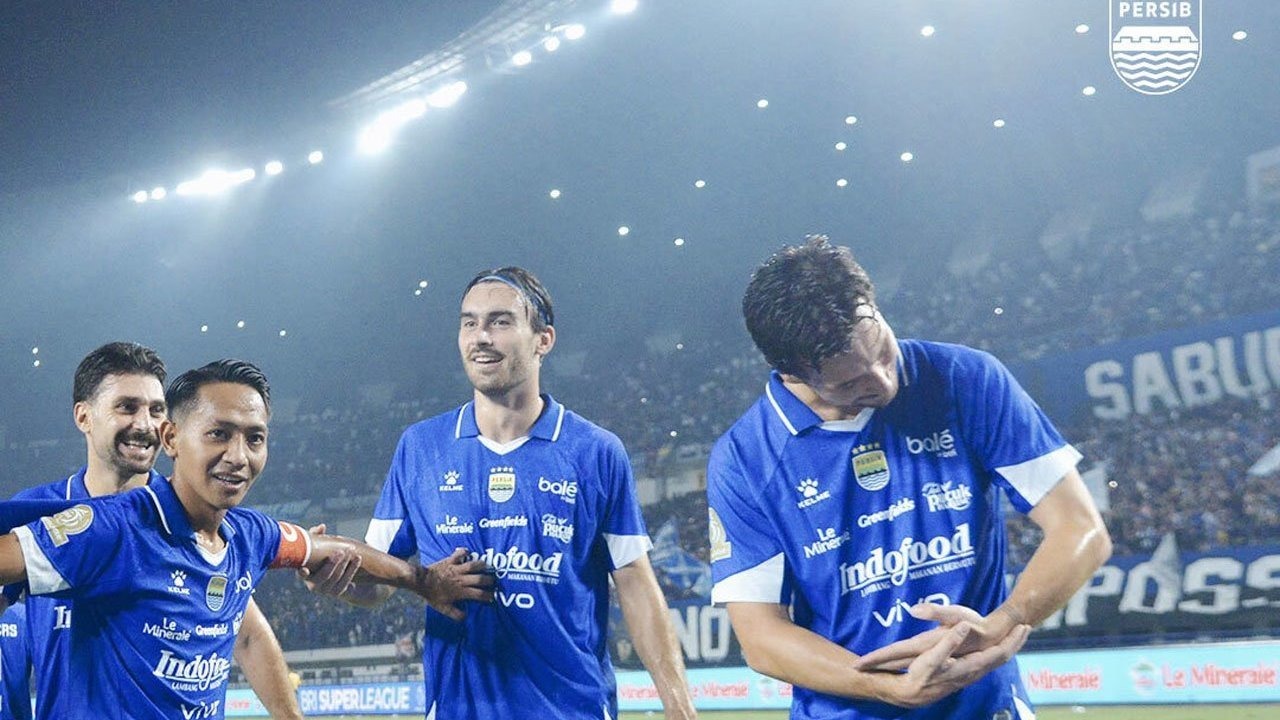 Gulung Persik Kediri 3-0 Tanpa Balas, Persib Kokoh di Puncak BRI Super League