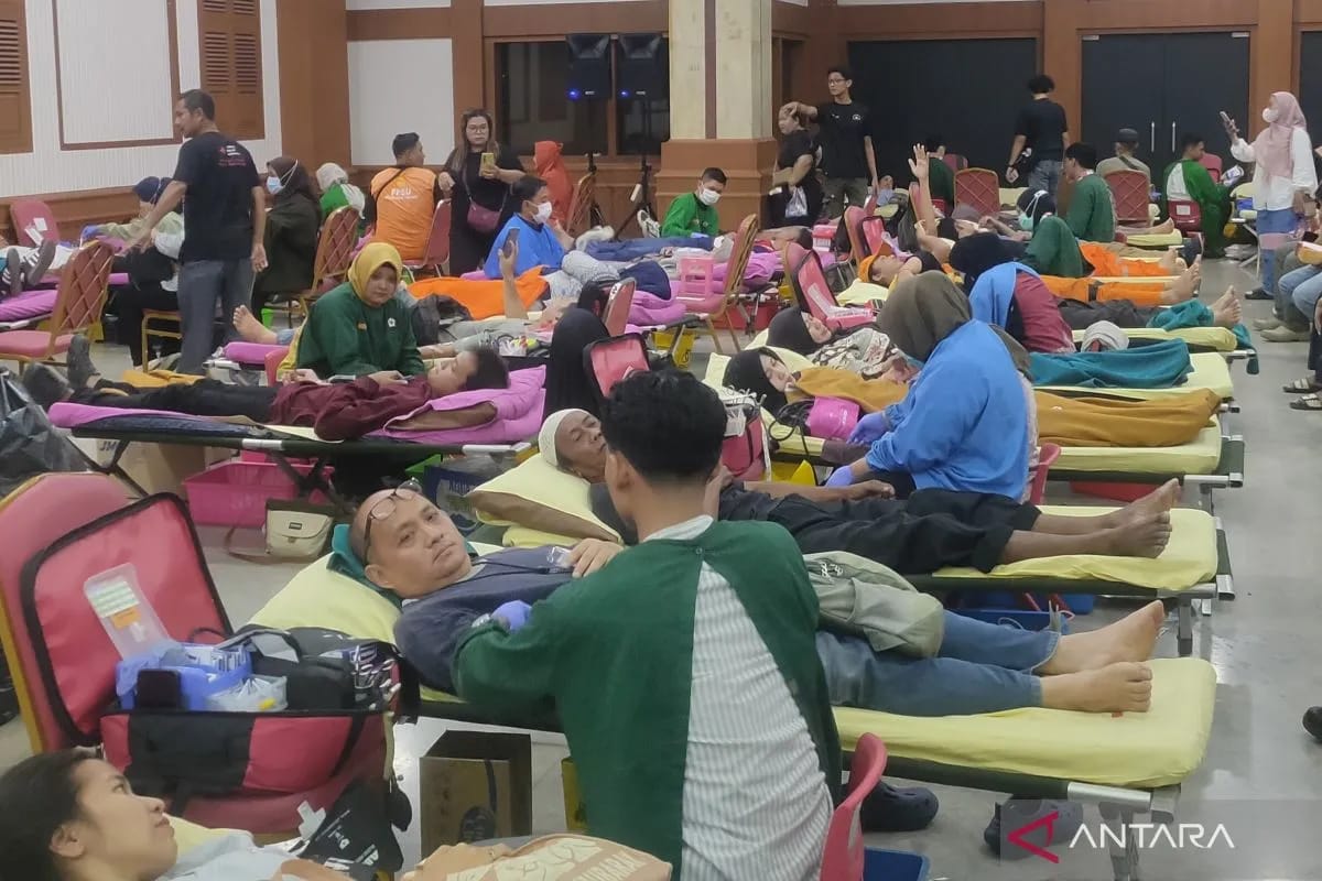 Stok Darah Menipis Saat Mudik, PMI Bagikan Sembako untuk Pendonor